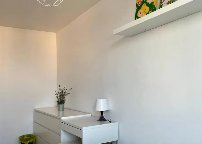 Halby Grzybowska 5 * Warschau