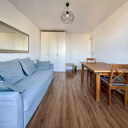 Halby Grzybowska 5 Guest house